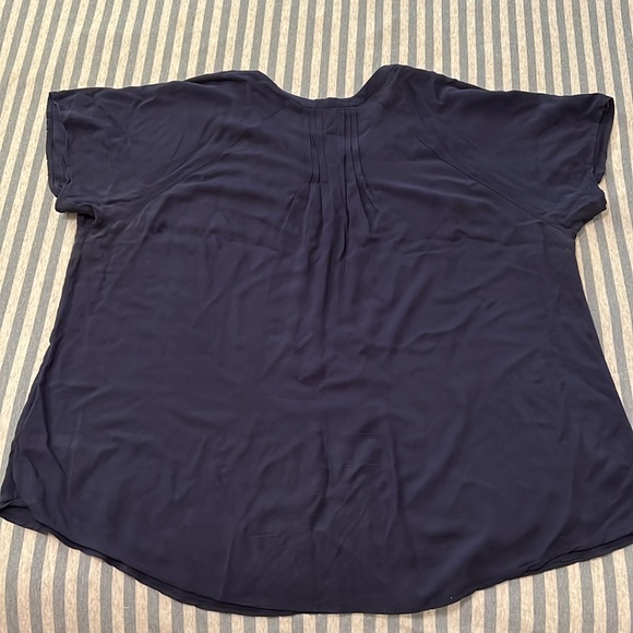 Old Navy Blue V-neck Short-sleeved Blouse XL - Picture 4 of 6